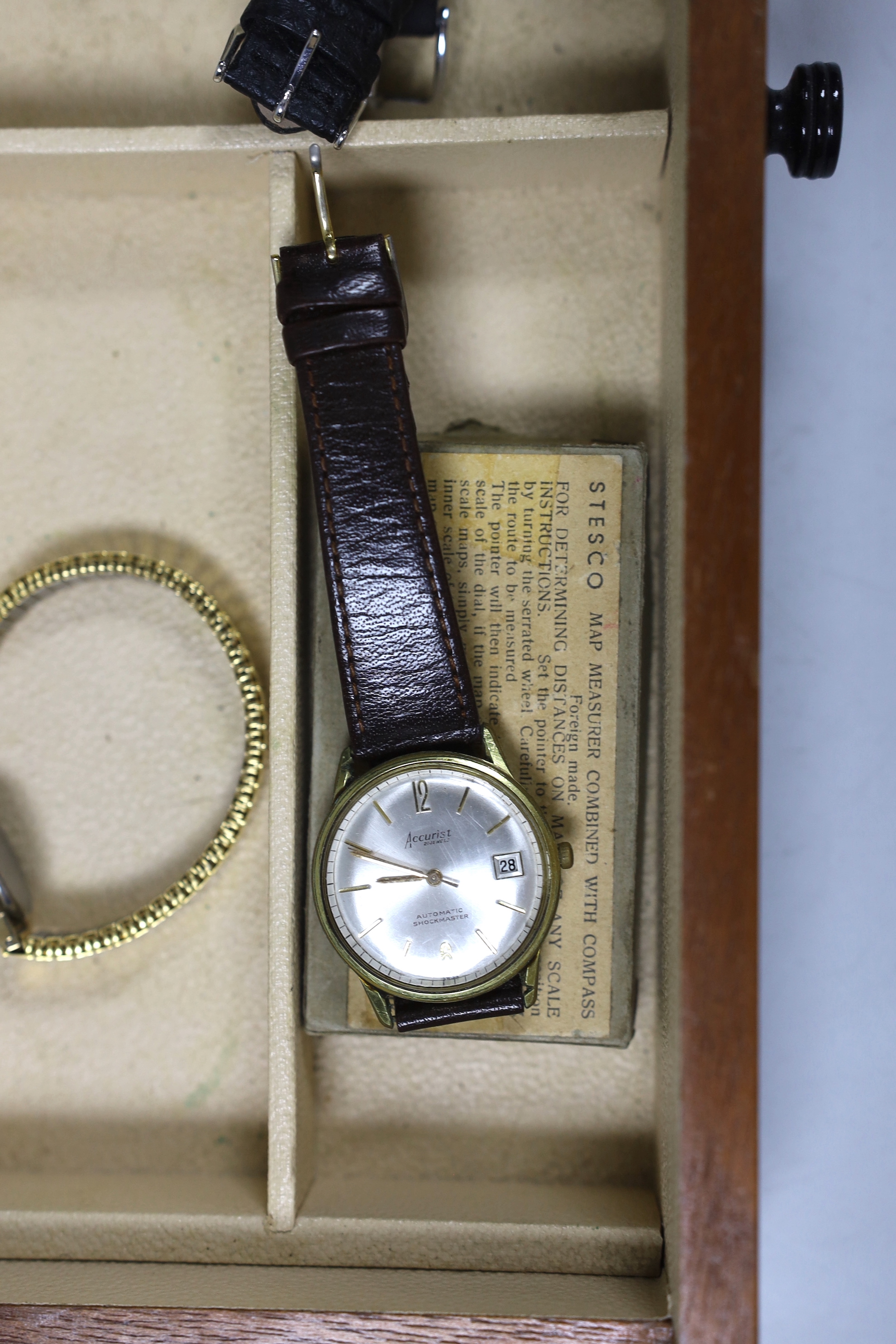 Seventeen assorted lady's or gentleman's wrist watches including a silver manual wind Omega, circa 1917 and a stainless steel Tudor, together with a pedometer?